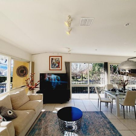 Yarralumla Sunny&Open&Comfy 3B&2B Home Near By A Lake And Shopping Centre Exterior photo
