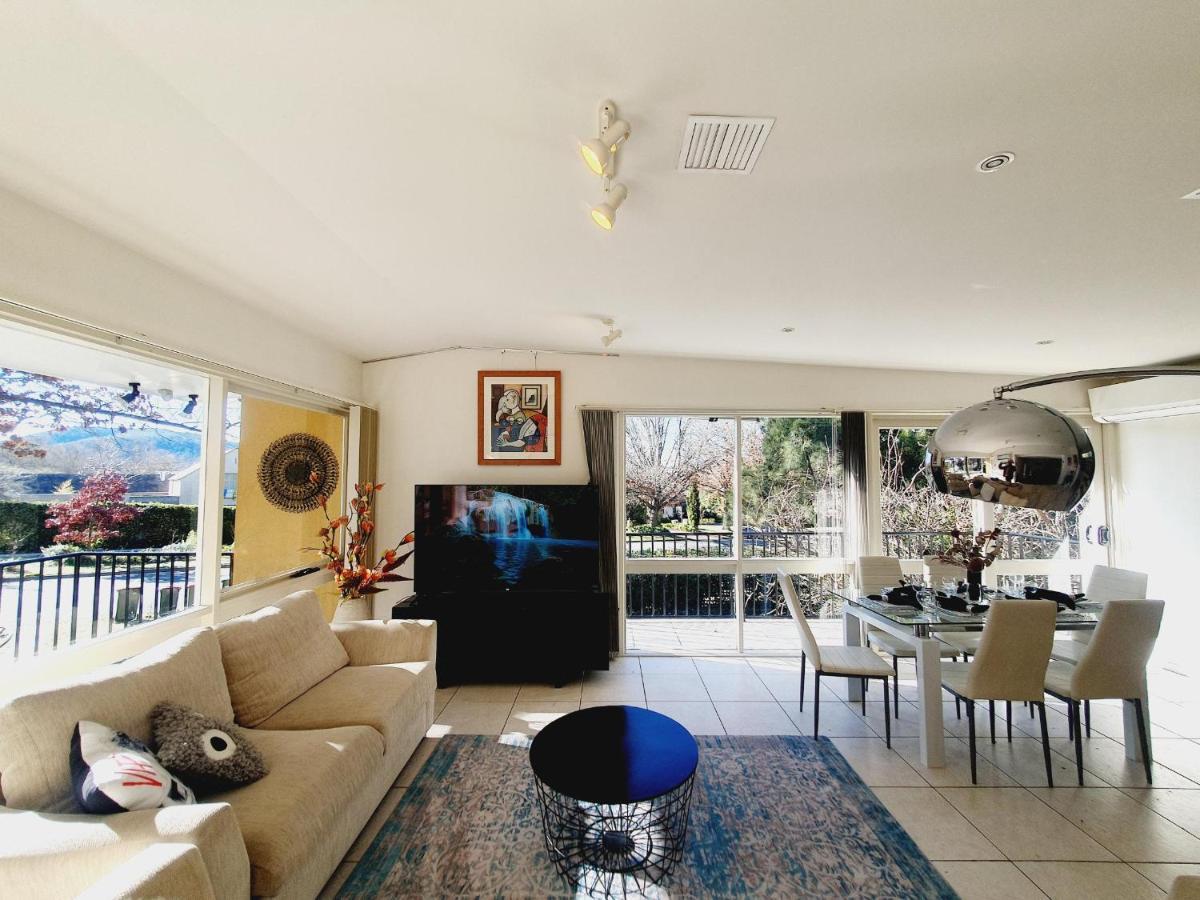Yarralumla Sunny&Open&Comfy 3B&2B Home Near By A Lake And Shopping Centre Exterior photo